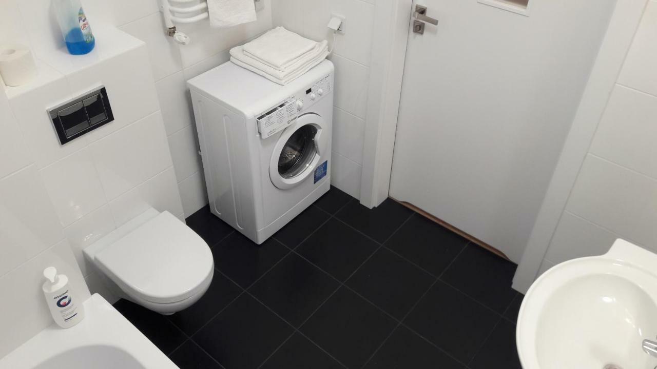 Newburg Apartments Wolska Warsaw Ngoại thất bức ảnh